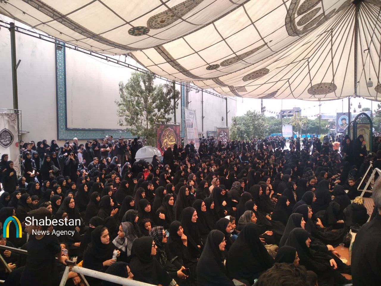 عَلَم بر دوش وفاداران؛ دیار علمدار انقلاب لبیک‌گوی علمدار کربلا