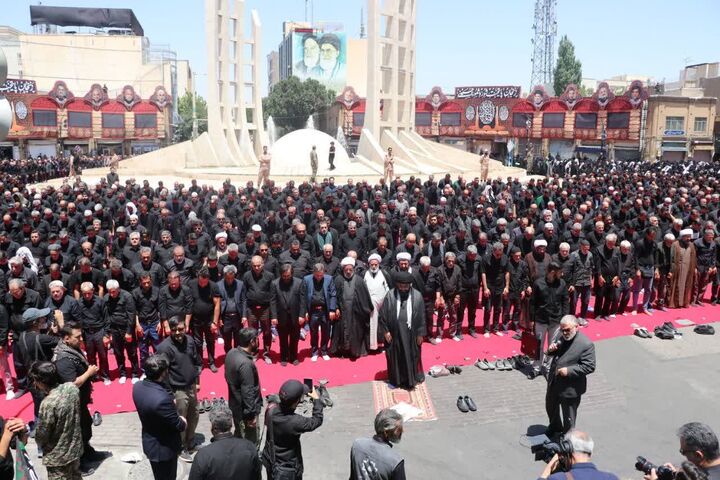 نماز ظهر عاشورا در زنجان اقامه شد