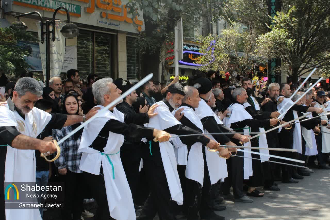 خروشان عاشوراییان در مشهدالرضا(ع)