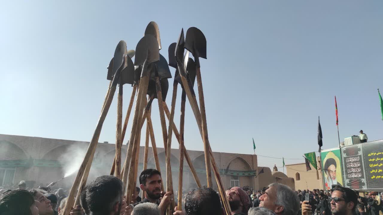 «بیلزنی» نمادی از عشق ۲۵۰ ساله مردم خوسف به امام حسین (ع)