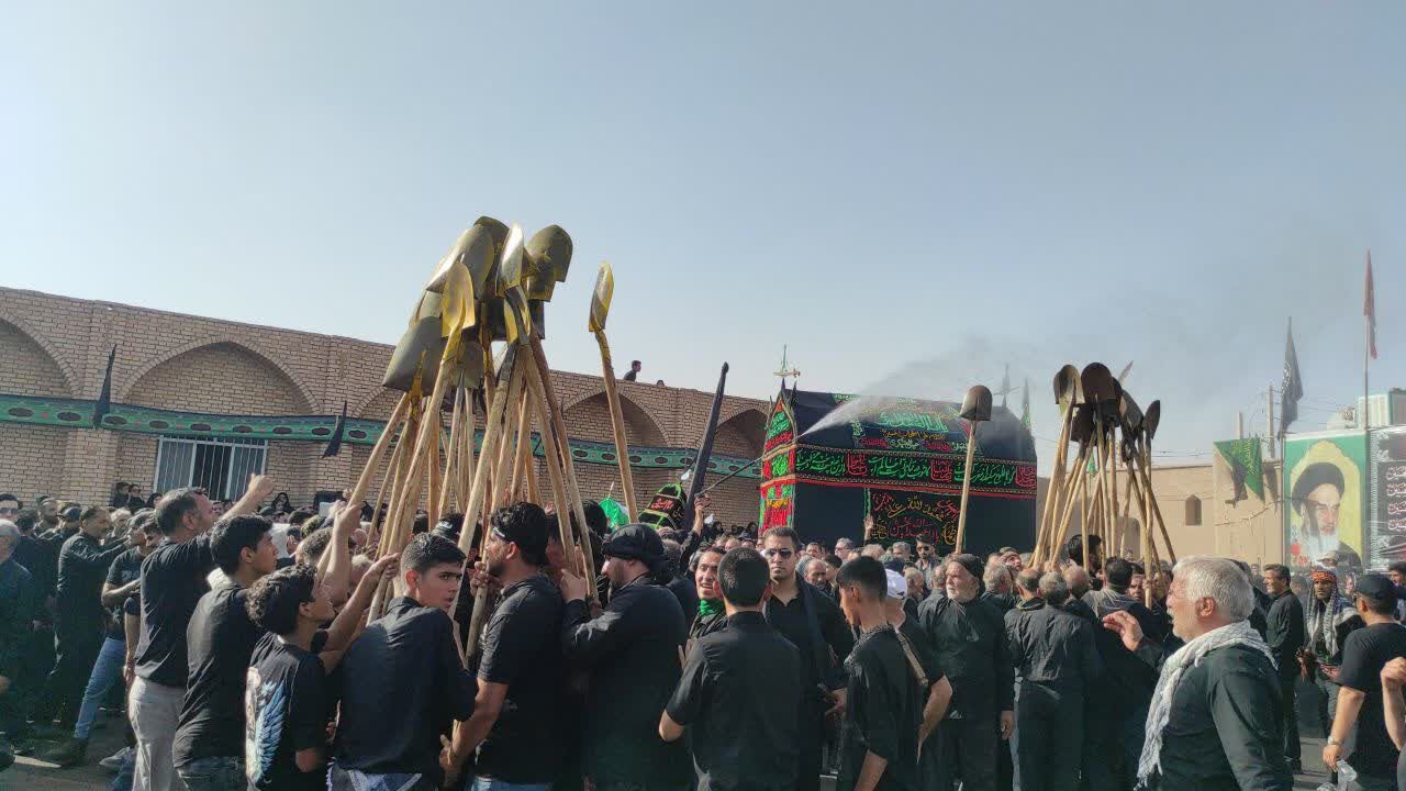 «بیلزنی» نمادی از عشق ۲۵۰ ساله مردم خوسف به امام حسین (ع)