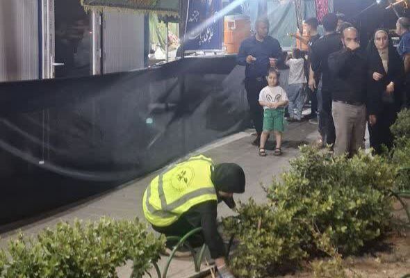 پاکسازی خیابانهای اطراف حرم رضوی در پویش «نذر من»