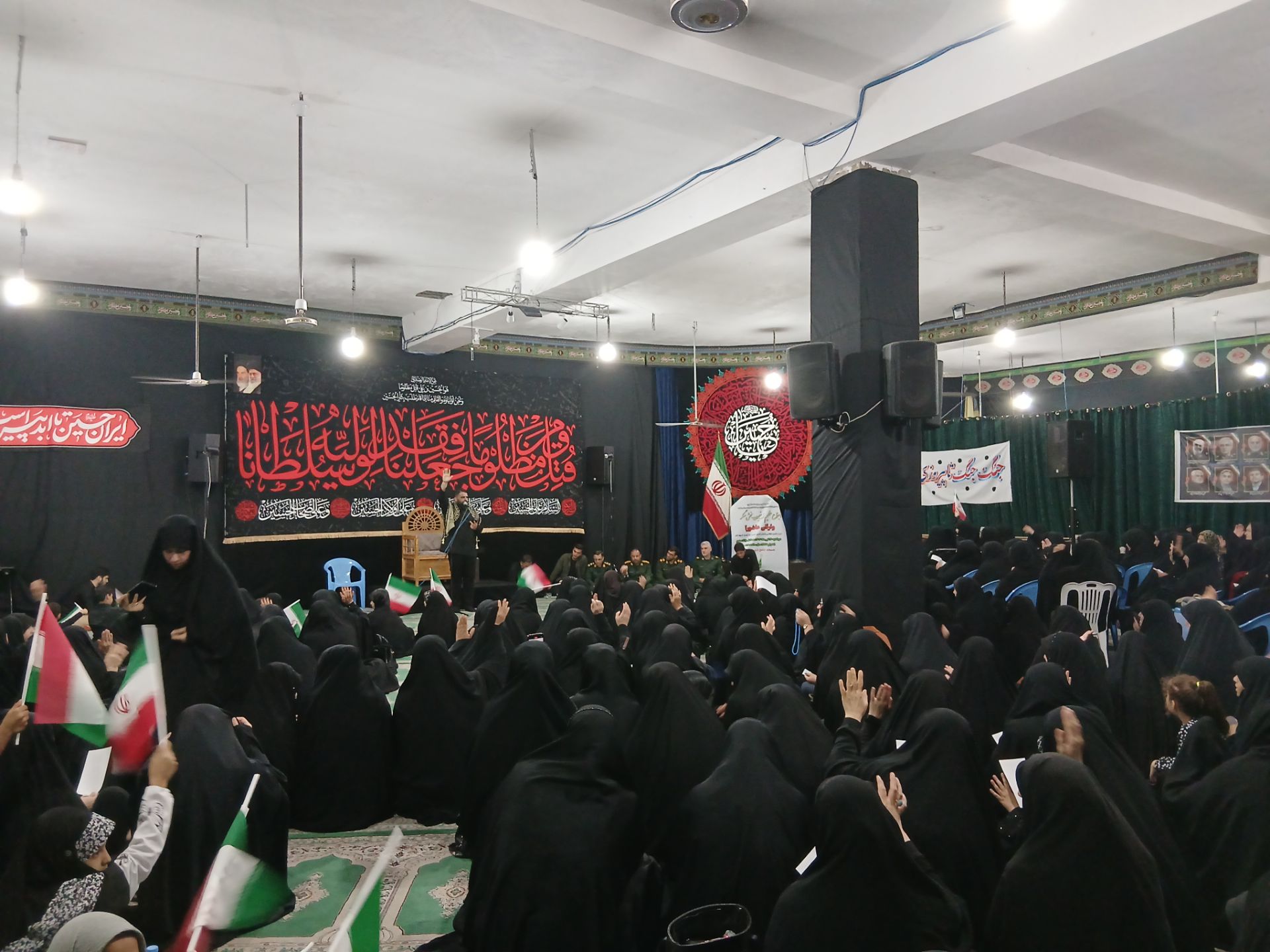 اجتماع بزرگ زینبیون در سنگر برپا شد