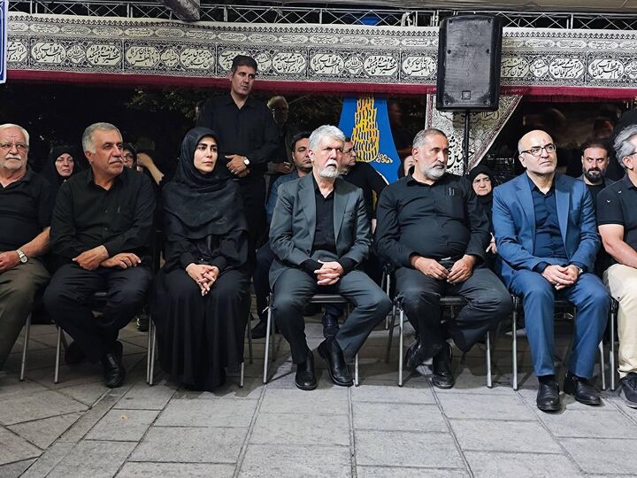 وداع باشکوهِ خیمه هنر در شب دهم وداع باشکوهِ خیمه هنر در شب دهم