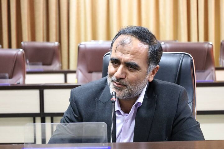 سروده عضو محفل ادبی «هاتف» با عنوان «جنگ و صلح تحمیلی»