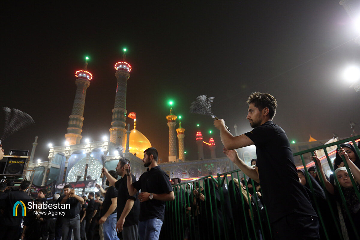 حال و هوای حرم بانوی کرامت در شام غریبان امام حسین (ع)