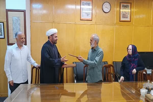 مرکز نور و مؤسسه لغتنامه دهخدا تفاهمنامه امضا کردند