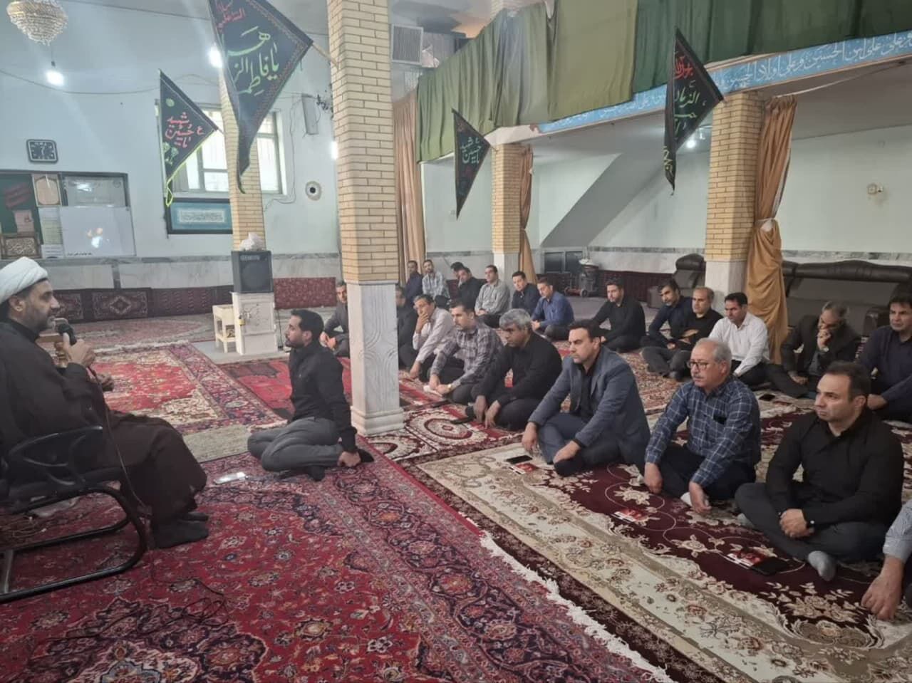 برگزاری مراسم پرفیض زیارت عاشورا در مسجد فاطمه‌الزهرا (س) کرمانشاه