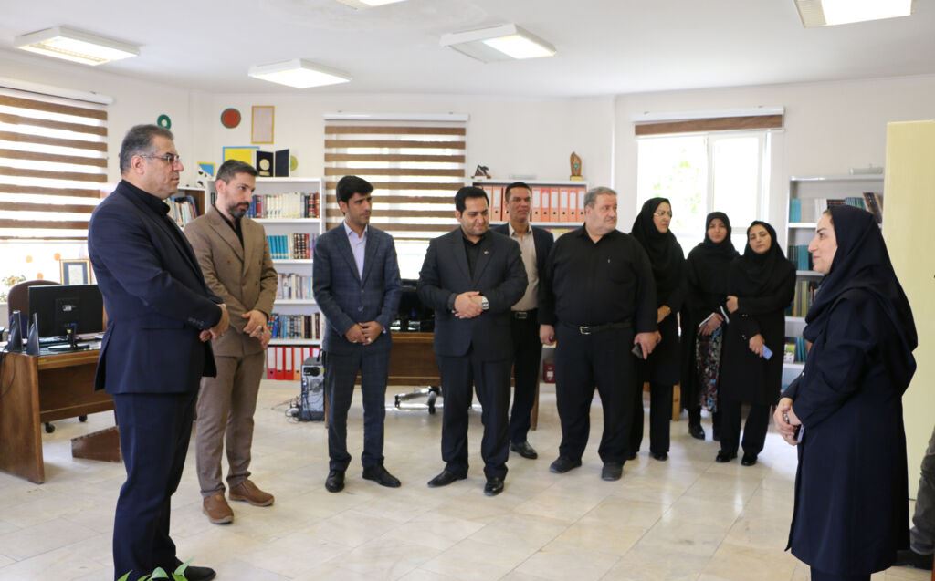 دبیرخانه دائمی جشنواره ملی طرحهای ادبی خلاق «در مسیر آفرینش» در سمنان افتتاح شد