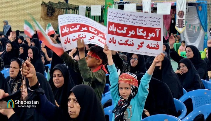 برگزاری اجتماع باشکوه مادران و دختران زینبیون در شهرستان کامیاران