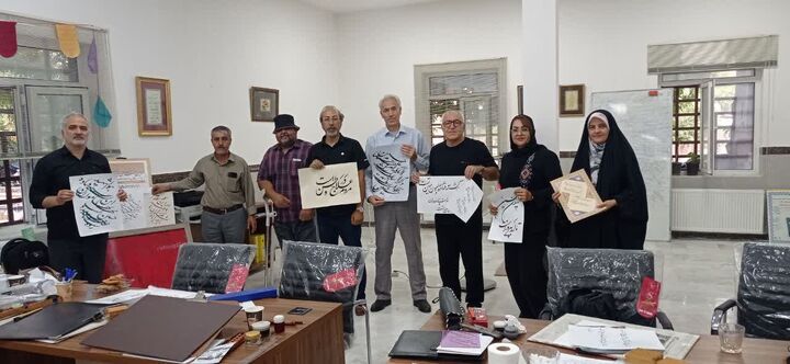 گردهمایی خوشنویسان شازند در حمایت از مردم مظلوم فلسطین و پاسداشت عزت ایران اسلامی