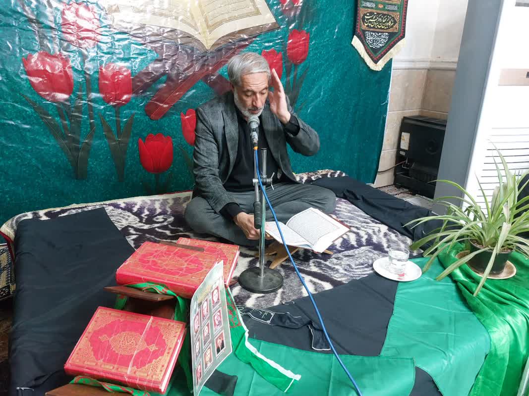 محفل نورانی قرآن "آیه های سرخ" در بیارجمند برگزار شد