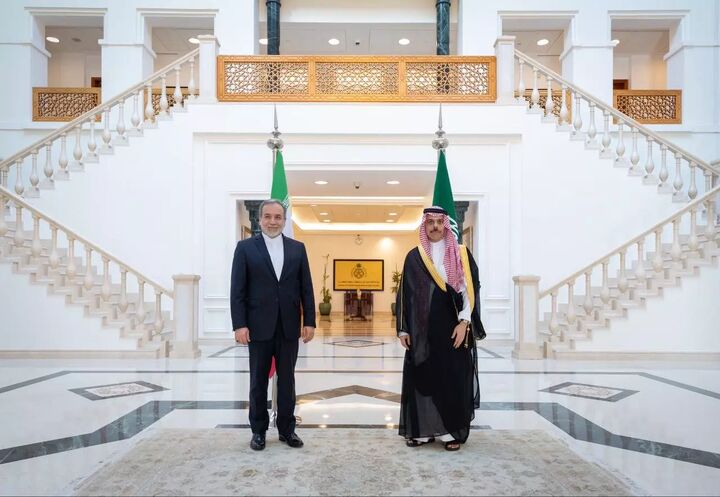 گفتگوی وزرای خارجه ایران و عربستان درباره تحولات منطقه