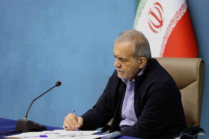 پزشکیان: پرستاران در جنگ ۱۲ روزه برگ زرین دیگری بر دفتر خاطرات سلامت کشور افزودند