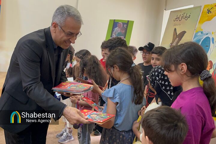 اهدای یار مهربان به نوگلان کانون پرورش فکری