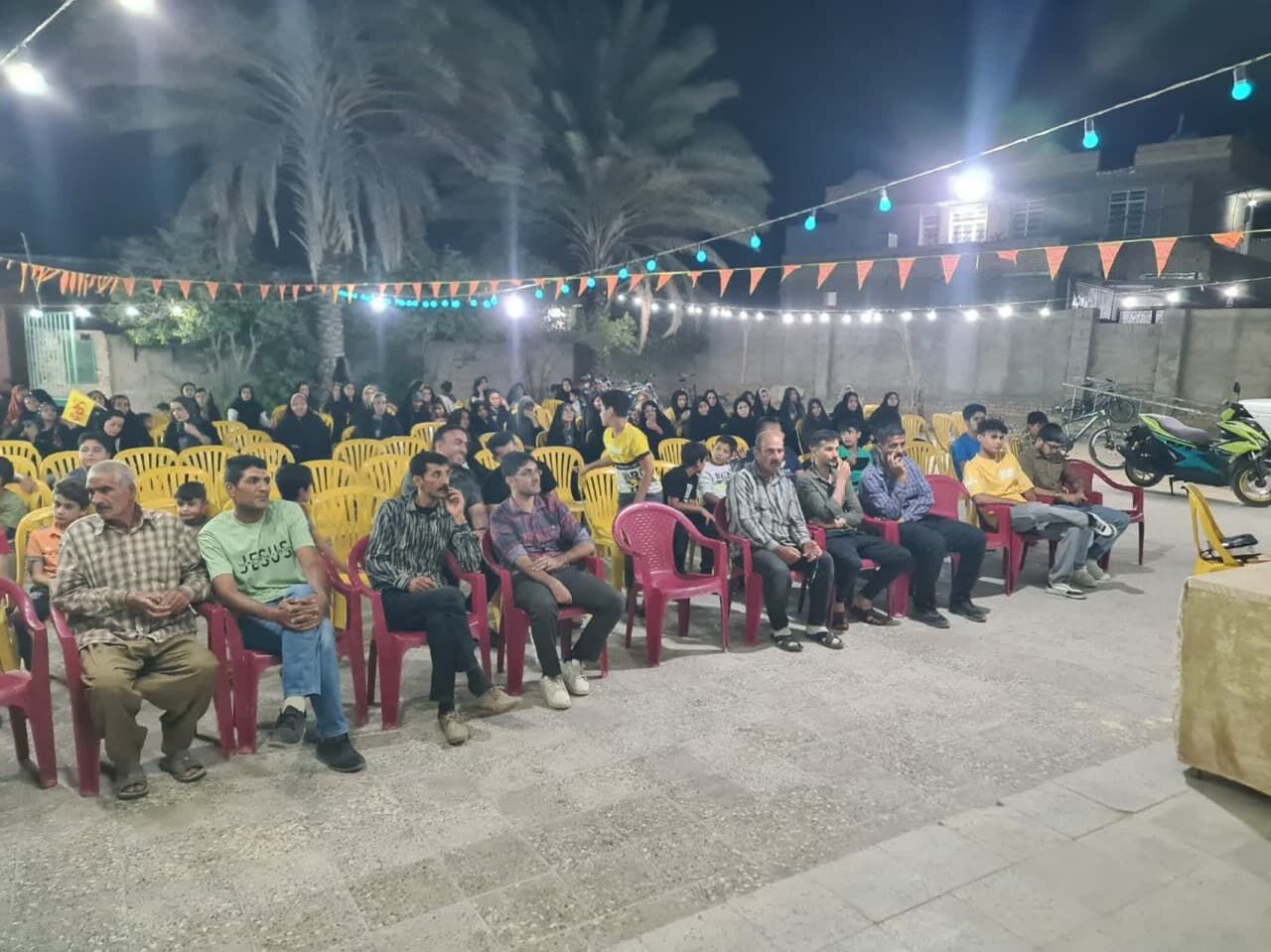 جایی میان نخل و نارنج؛ قصه مسجدی که با مردم قد کشید