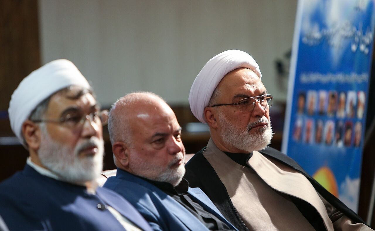 جبهه جهانی مقاومت باید تشکیل و قوی شود/ ما با جهاد عدالت و آزادی را دنبال میکنیم