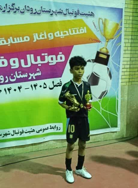 «ناصرآباد»؛ روستایی با استعدادهای فراوان ورزشی/ از فوتبالیستهای لیگ یک استان تا دختران رزمیکار