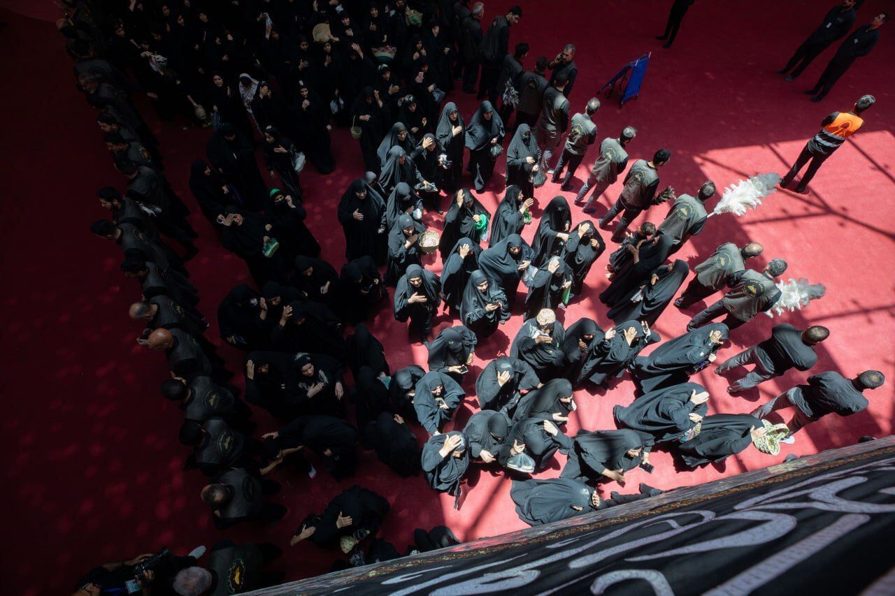 سالروز تدفین پیکر شهدای کربلا+عکس وفیلم