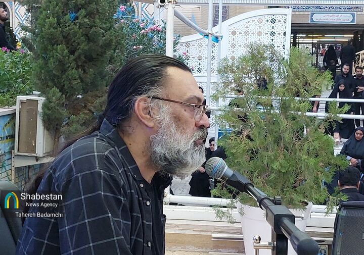 شهدا را به نسل امروز و فردا درست بشناسانیم