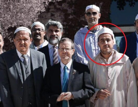 سفر به اسرائیل برای امام جماعت هلندی گران تمام شد!