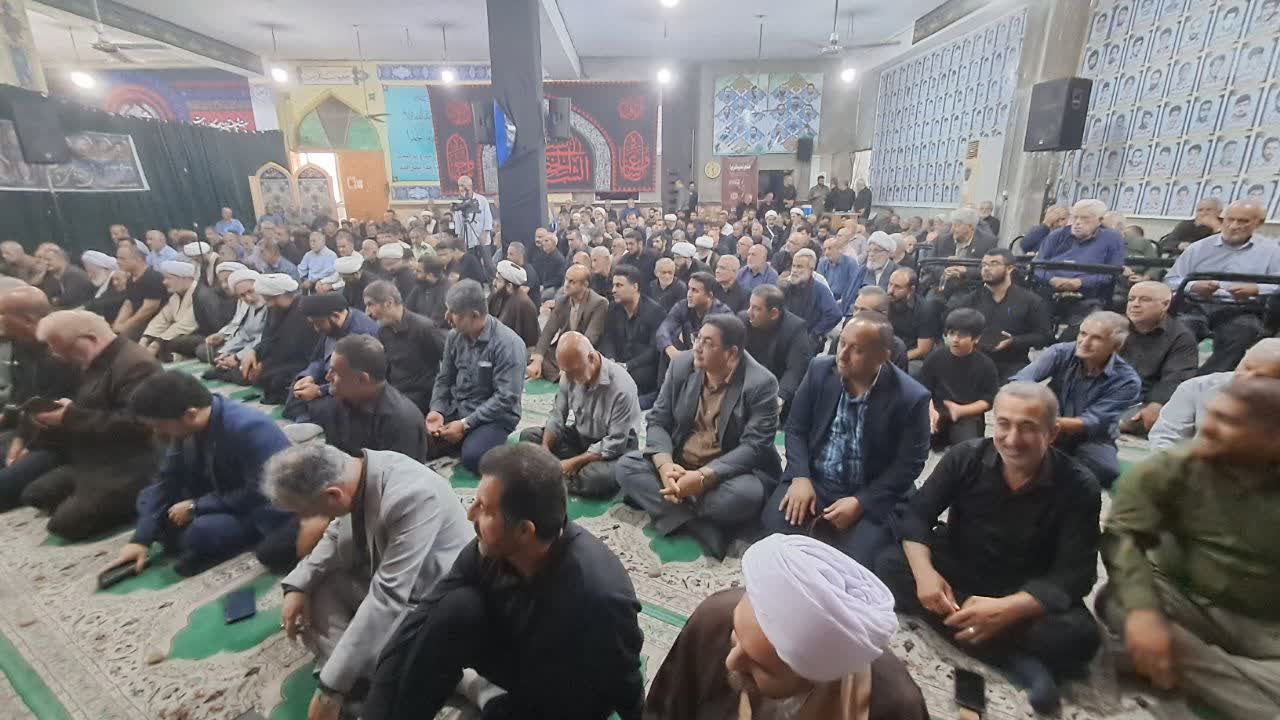 حضور مردم در نماز جمعه حجت برای قیام است