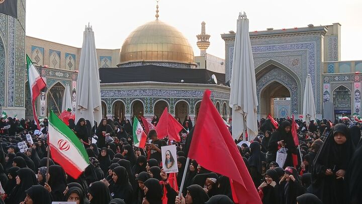 بیعت بانوان با ولایت زیر سایه خورشید(ع)