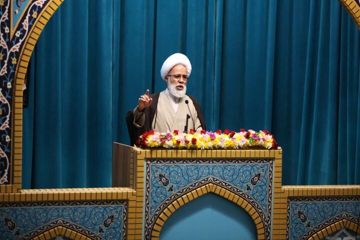 دشمن در برابر ایمان مردم و رهبری الهی شکست خورد