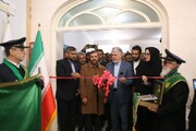 وزیر فرهنگ شخصا برای افتتاح کتابخانه این مسجد حضور پیدا کرد