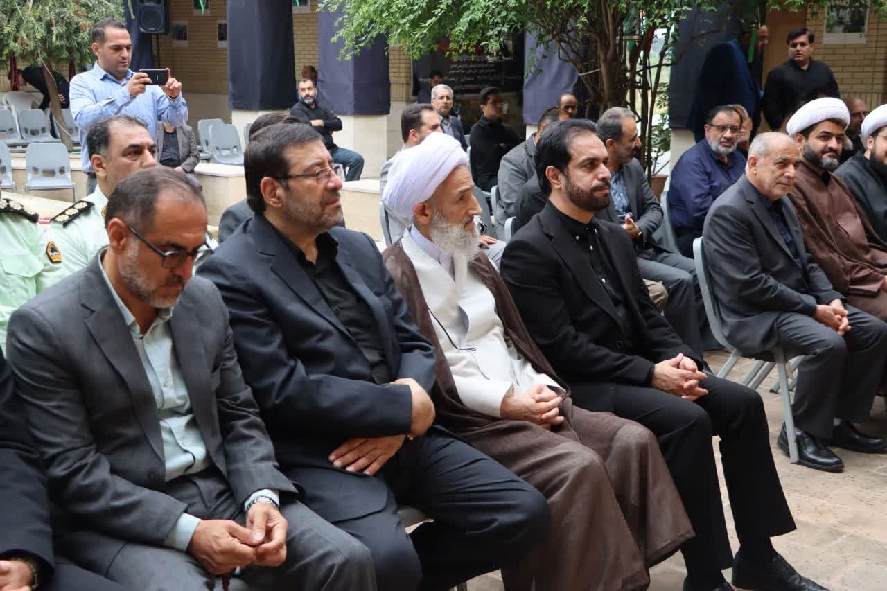 شهدا الگو گرفته مکتب سیدالشهدا و  مقربین نزد خداوند هستند