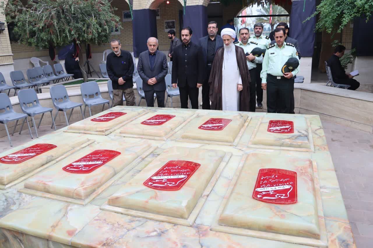 شهدا الگو گرفته مکتب سیدالشهدا و مقربین نزد خداوند هستند