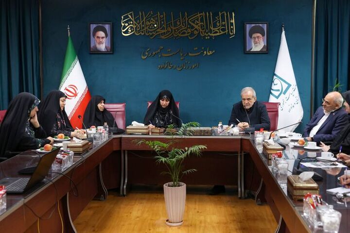 زنان زمینه مناسب‌تر و انگیزه‌های قوی برای نقش‌آفرینی اجتماعی دارند