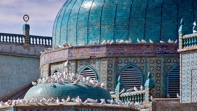 مسجد آبی جایگاه مقدس مردم افغانستان