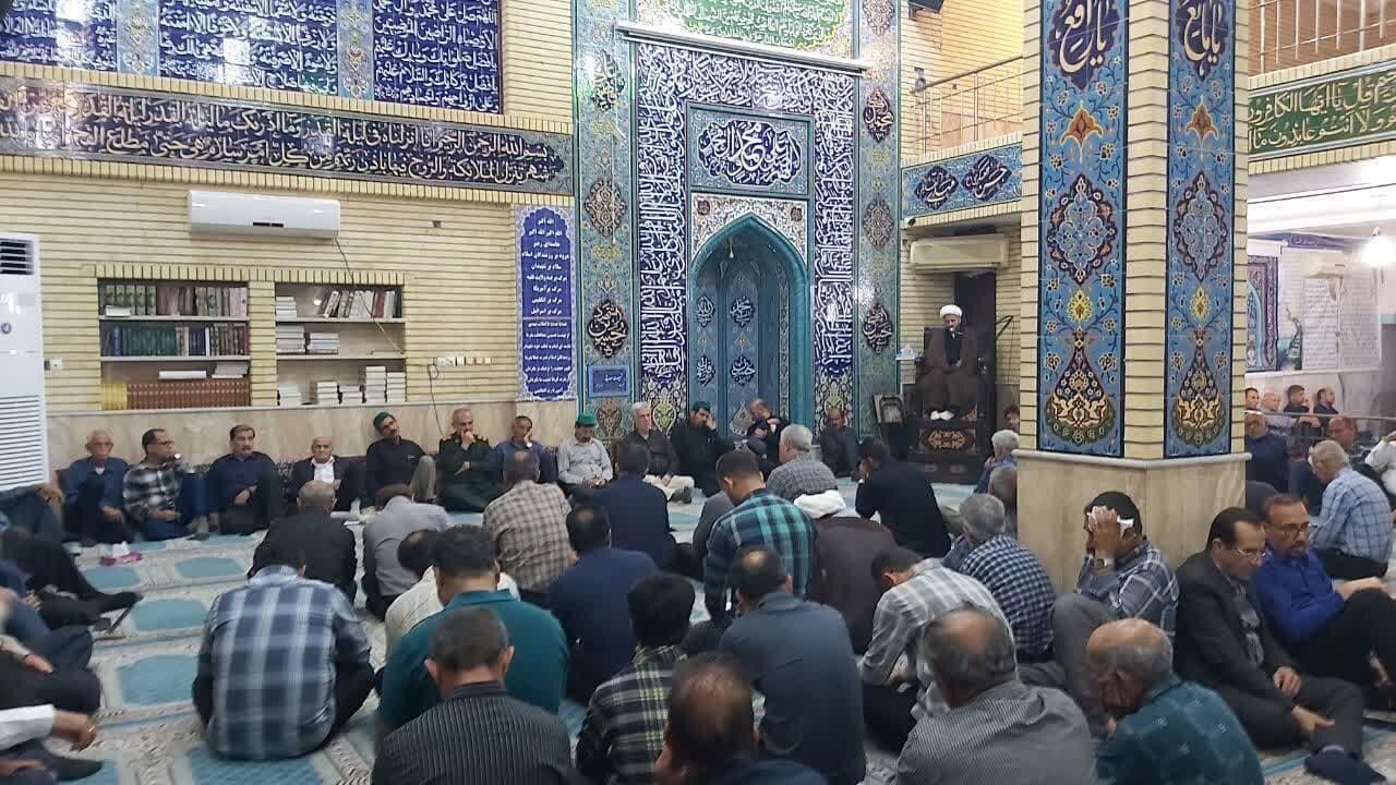 دهه نودی‌ها پای کار برقراری مسجد روستای آبگرمک