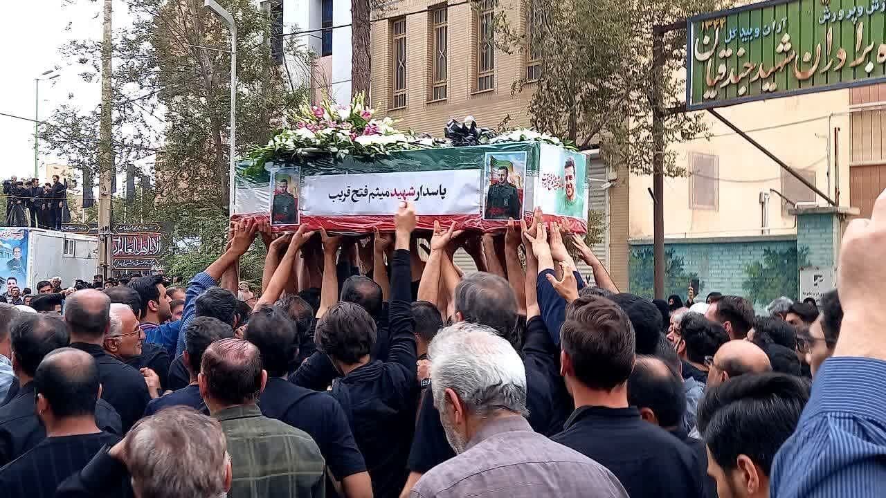 از میدان تا حرم، اشک تا بهشت؛ آران و بیدگل با شهید «فتحٌقریب» وداع کرد