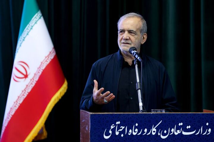 مردم با شهامت و صلابت خود توطئه دشمن را بی اثر کردند