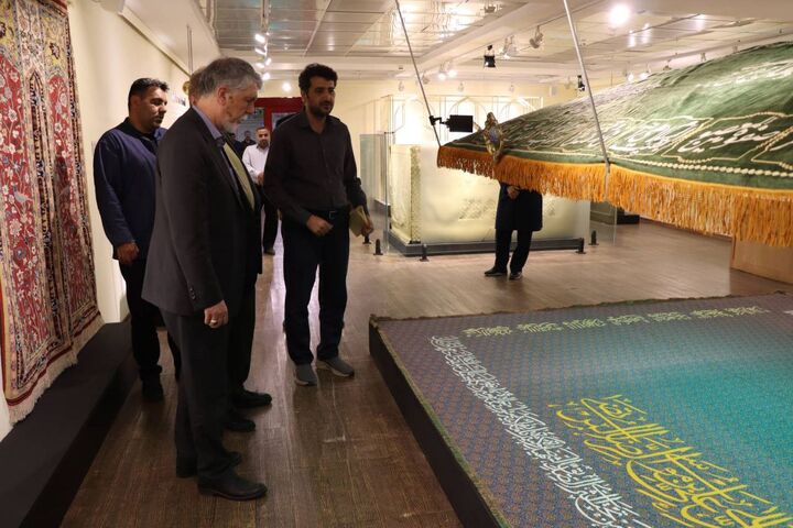 قدردانی وزیر ارشاد از نقش کتابخانه و موزه ملک در ترویج فرهنگ و هنر اسلامی