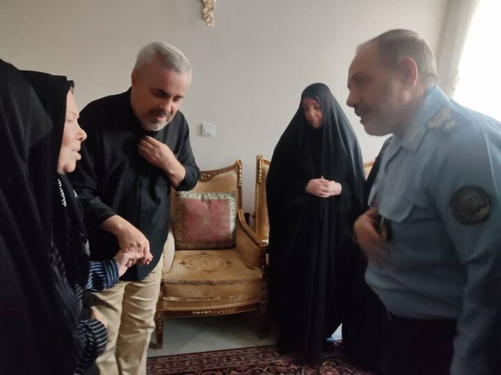 دیدار وزیر دفاع و پشتیبانی نیروهای مسلح با خانواده سپهبد شهید محمد باقری