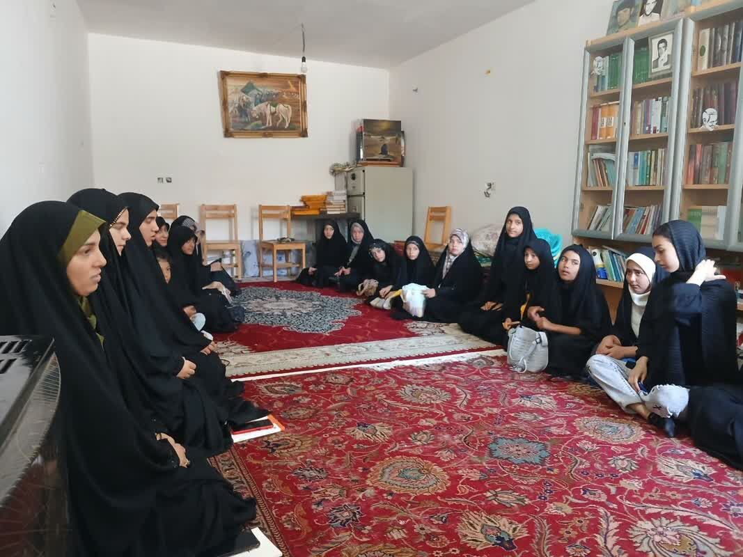 پاتوق دختران مسجدی؛ فضایی برای رشد، گفتگو و تقویت هویت دینی