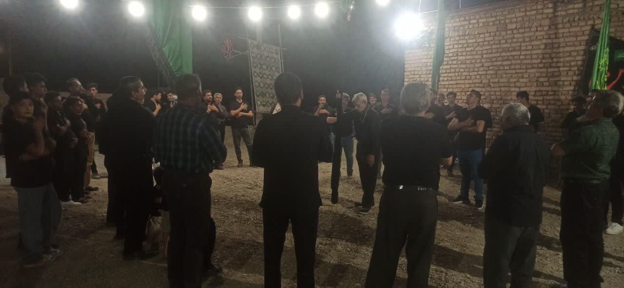 تلاش روستاییان ریزآب برای حفظ سنت‌های عزاداری امام حسین(ع)