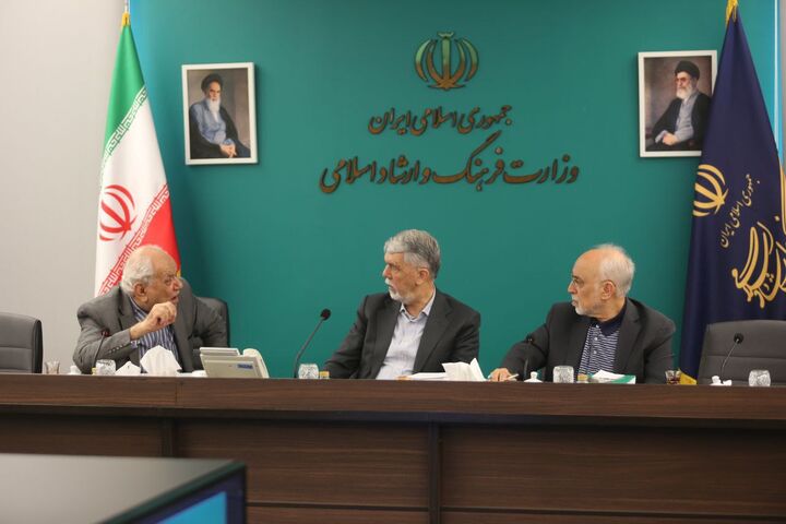 صالحی: ابن سینا از خطوط اتصال ایران با جهان فکریِ انسانی است