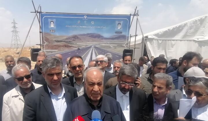 آغاز عملیات اجرایی آزادراه اراک-خرم آباد؛ کاهش ۵۲ کیلومتری مسیر و صرفه‌جویی ۷۰ میلیون لیتری سوخت  