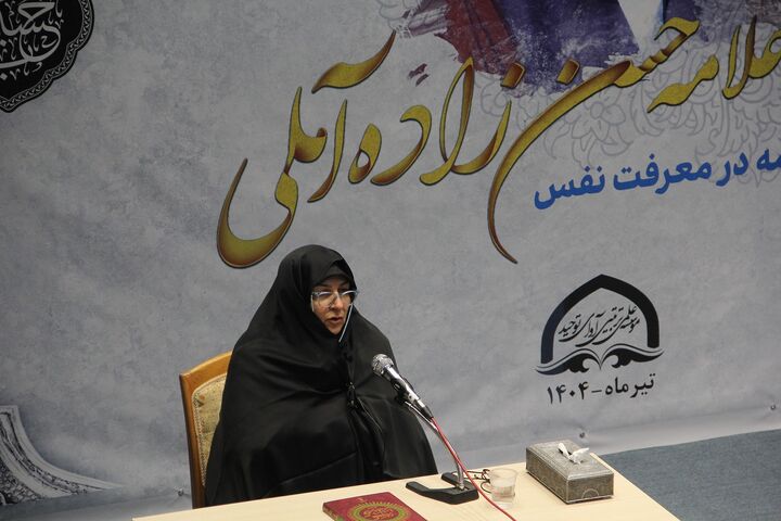 لزوم ترویج مطالعات معرفتی در خانواده‌ها؛ بانوان ستون‌های تربیت معرفتی در جامعه اسلامی هستند