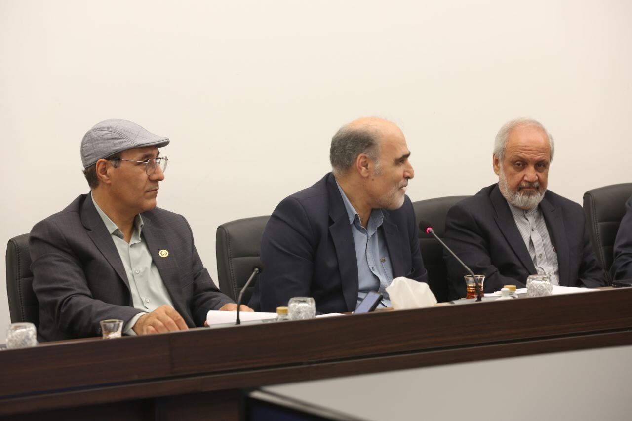 صالحی: توانایی‌های دکتر رحمتی فرصت‌های جدیدی برای بنیاد ایجاد می‌کند