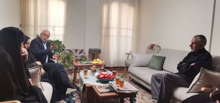 دیدار رئیس بنیاد شهید با خانواده شهدای فراجای جنگ ۱۲ روزه
