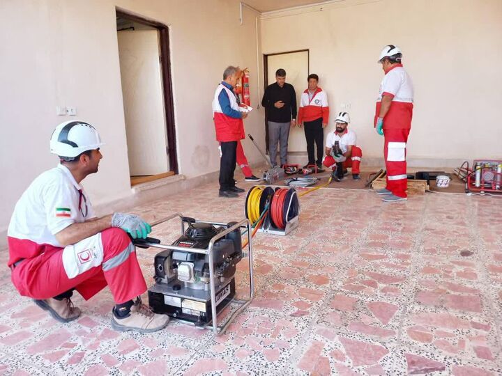 ارزیابی آمادگی پایگاه‌های هلال‌احمر ایلام برای خدمت‌رسانی به زائران اربعین 