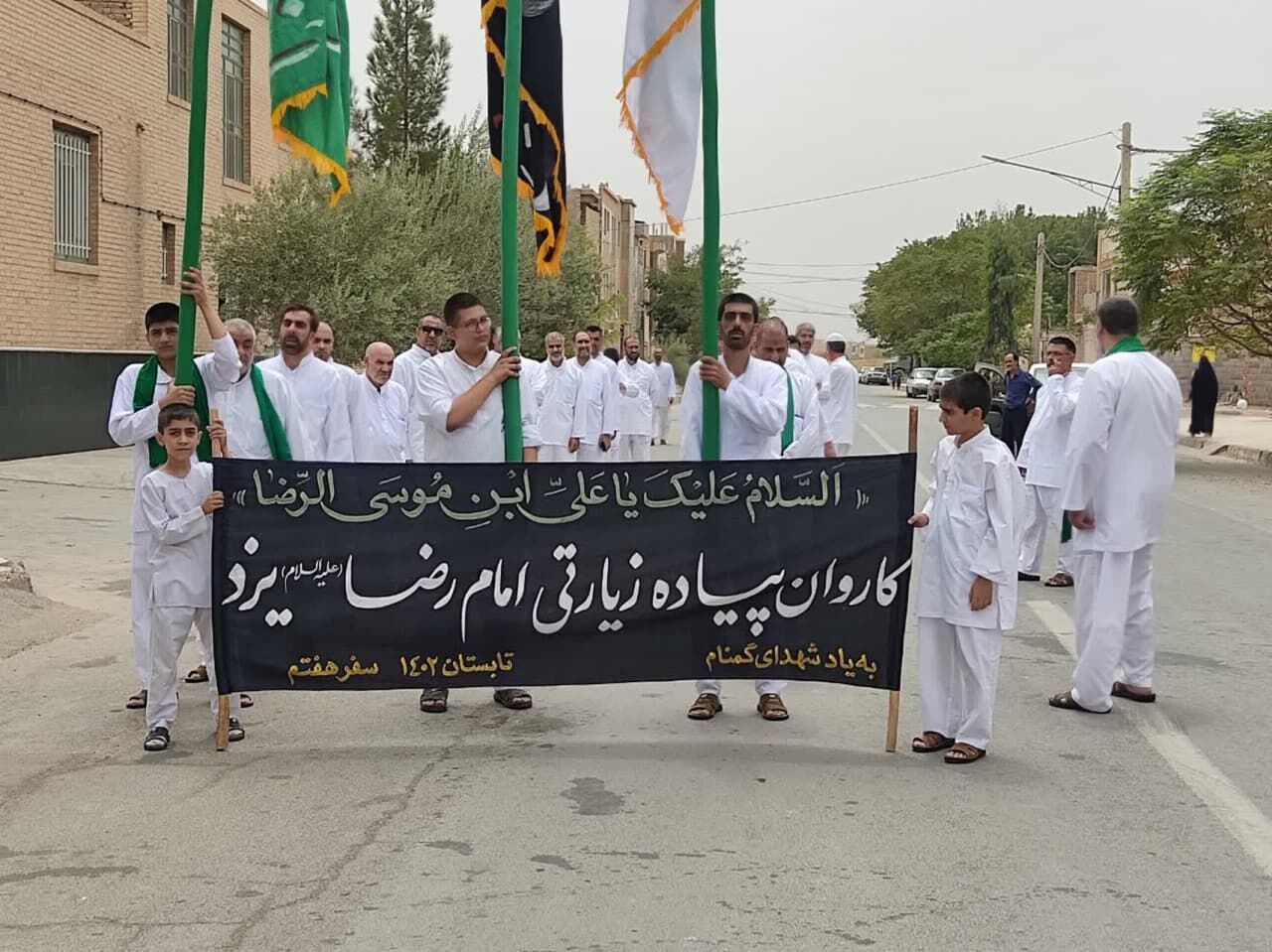 هزار کیلومتر پیاده روی در مسیر عشق