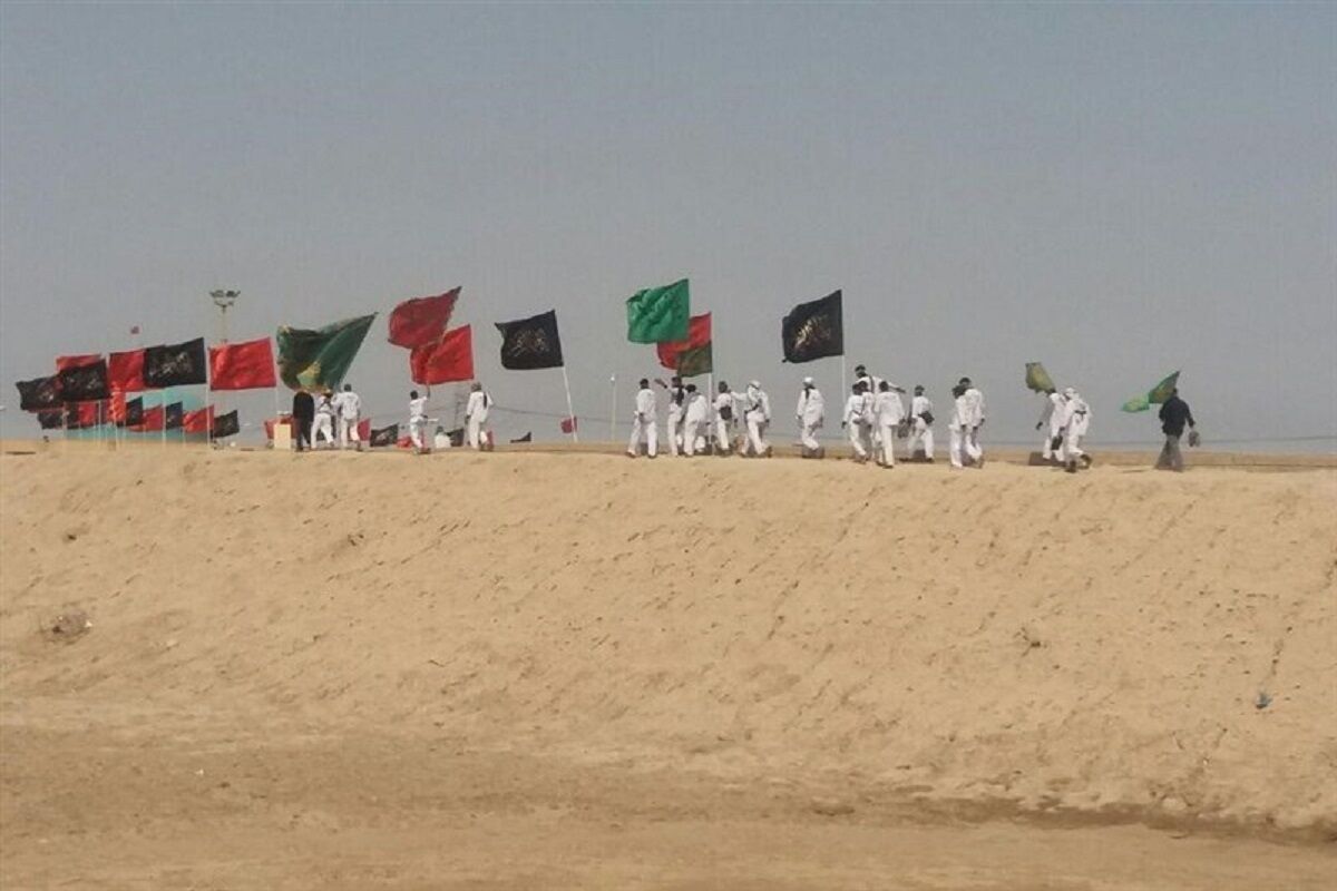 هزار کیلومتر پیاده روی در مسیر عشق