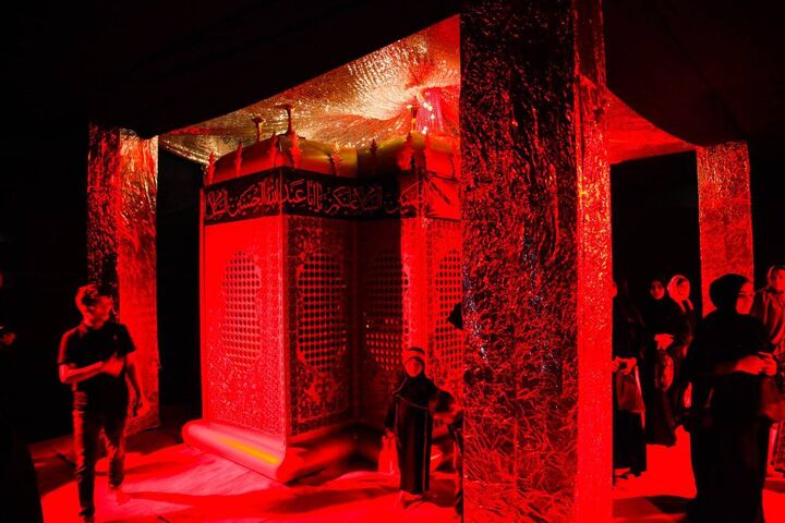 نمایشگاه «استقامت حضرت زینب (س)» در تانزانیا