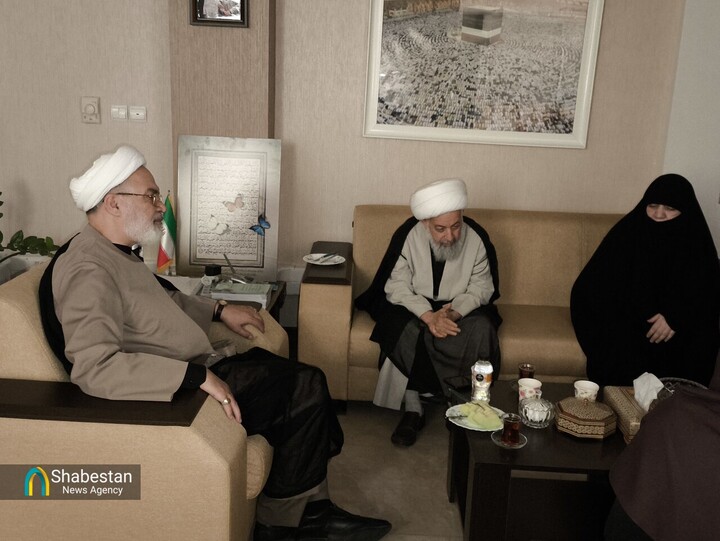 شهدای اقتدار ما انس دیرینه و عمیق با قرآن داشتند/ مردم با همدلی پاسخ دشمن را دادند